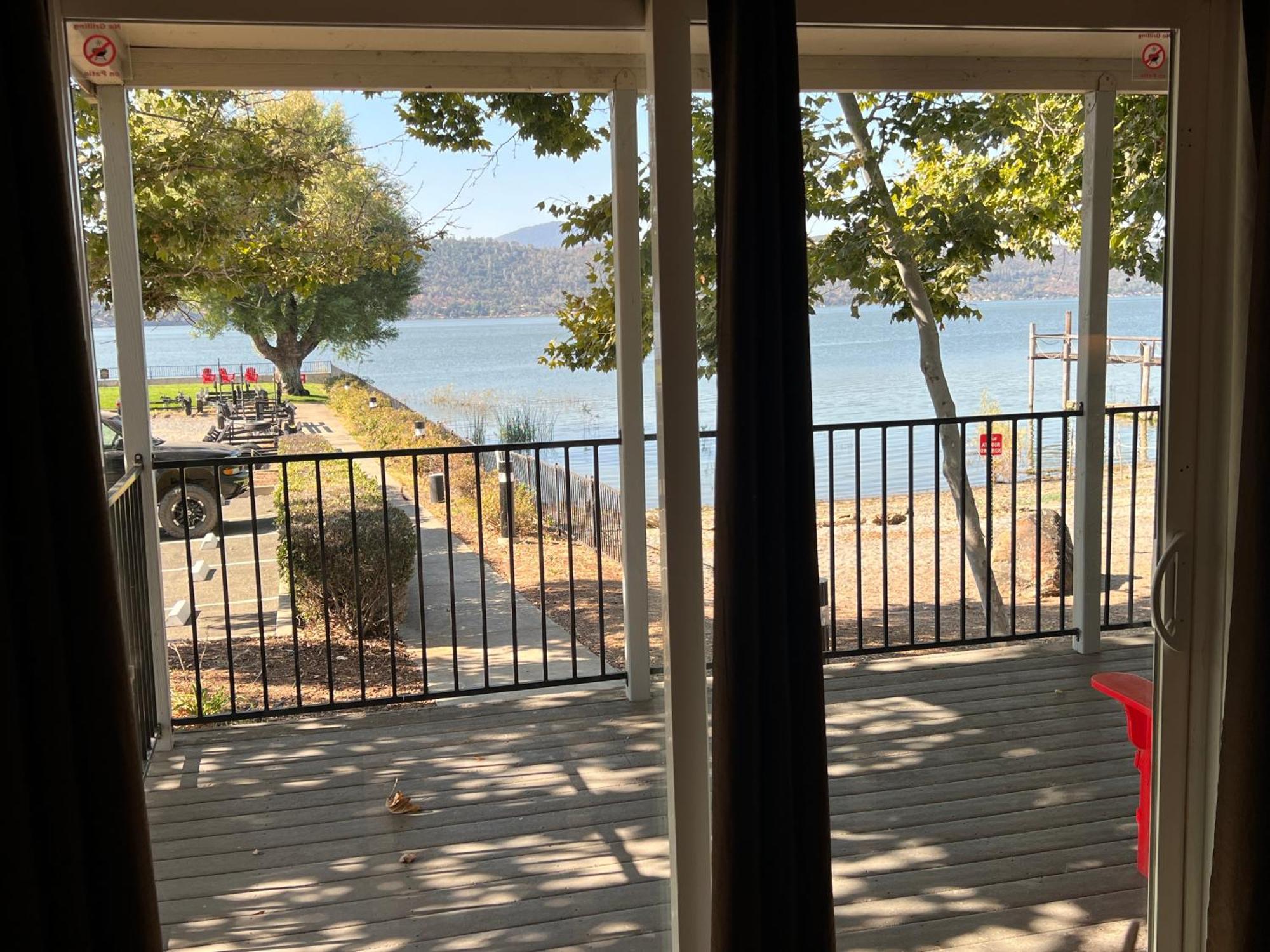 Clear Lake Cottages & Marina Clearlake Oda fotoğraf